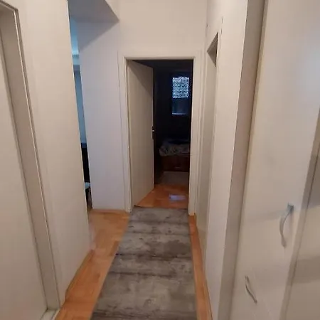 Apartment T&d *